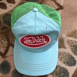 Women’s Von Dutch trucker hat